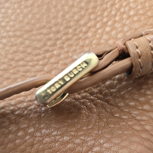 Tory Burch Tan Leather Crossbody Bag with Gold Accents - Picture 8 of 9